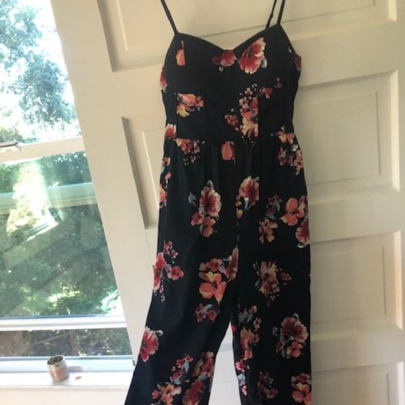 Flower jumpsuit - Picture 1 of 4